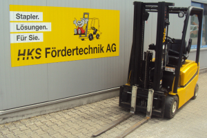 erp16vf-lwb-counterbalance-forklift-truck-yale_166873.jpg