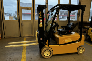 erp20vf-lwb-counterbalance-forklift-truck-yale_163358.jpg