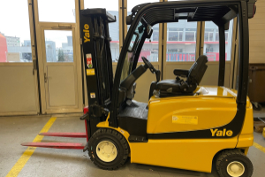 erp25vl-counterbalance-forklift-truck-yale_146636.jpg