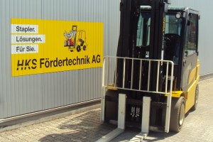 erp50vm-counterbalance-forklift-truck-yale_189604.jpg