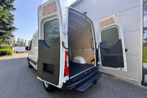 esprinter-420-kasten-pro-worker-3665-s-81-kwh-panel-van-mercedes_293865.jpg