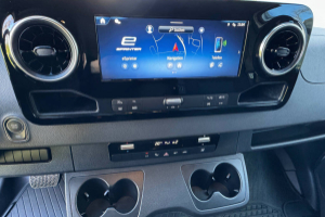esprinter-420-pro-aufbau-mit-hebebuehne-4325-l-81-kwh-bridge-mercedes_309045.jpg