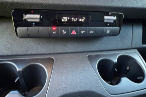 esprinter-420-pro-aufbau-mit-hebebuehne-4325-l-81-kwh-bridge-mercedes_309046.jpg