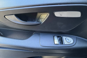 evito-129-kasten-worker-lang-90-kwh-panel-van-mercedes_287127.jpg