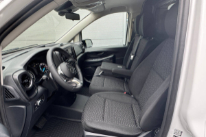 evito-129-kasten-worker-lang-90-kwh-panel-van-mercedes_288238.jpg