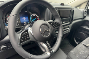 evito-129-kasten-worker-lang-90-kwh-panel-van-mercedes_288239.jpg