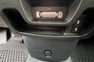evito-129-kasten-worker-lang-90-kwh-panel-van-mercedes_288242.jpg