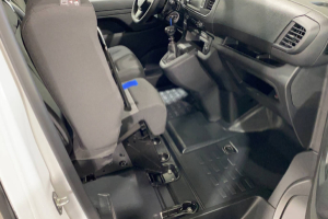 expert-kaw-standard-15-bluehdi-100-ps-panel-van-peugeot_176212.jpg