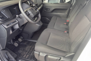 expert-kaw-standard-22-bluehdi-150-ss-panel-van-peugeot_291201.jpg