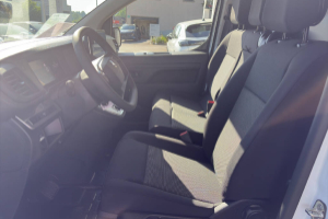 expert-kaw-standard-22-bluehdi-150-ss-panel-van-peugeot_294057.jpg