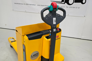 gabelstapler___arbeitsbuehnen_-_eje_116_li-ion_-_jungheinrich_276506.jpg