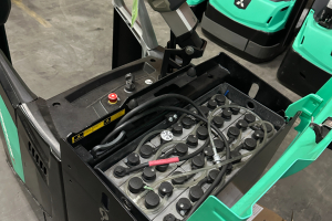 gabelstapler___arbeitsbuehnen_-_pbf25n2_-_mitsubishi_239646.jpg