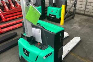 gabelstapler___arbeitsbuehnen_-_pbp16n2_-_mitsubishi_237925.jpg