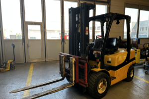 gdp-30-vx-counterbalance-forklift-truck-yale_151082.jpg