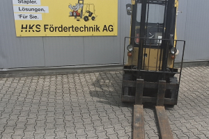 gdp040ab-counterbalance-forklift-truck-yale_252652.jpg