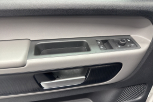 idbuzz-cargo-84kwh-panel-van-vw_299420.jpg