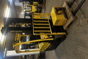 j16xnt-counterbalance-forklift-truck-hyster_256995.jpg