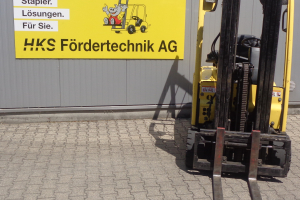 j18xn-lwb-counterbalance-forklift-truck-hyster_253953.jpg