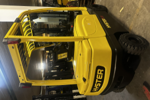 j35xn-counterbalance-forklift-truck-hyster_218705.jpg