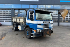 lastwagen_-_112_4x2__-_scania_281308.jpg