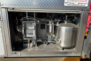 lastwagen_-_180e28_4x2_milchtank_-_iveco_258037.jpg