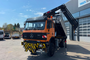 Lastwagen - MERCEDES - 1831 4x4 A Hiab 125-3