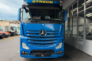lastwagen_-_1846_-_mercedes_291341.jpg