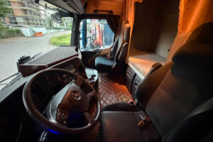 lastwagen_-_1846_-_mercedes_291342.jpg