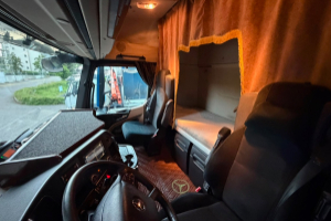 lastwagen_-_1846_-_mercedes_291343.jpg