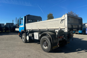 lastwagen_-_19_372_4x2_rechtslenker_3-seitenkipper__-_man_201700.jpg