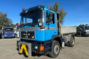 lastwagen_-_19_372_4x2_rechtslenker_3-seitenkipper__-_man_201711.jpg