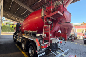 lastwagen_-_340t40trakker___8x4_-_iveco_305805.jpg