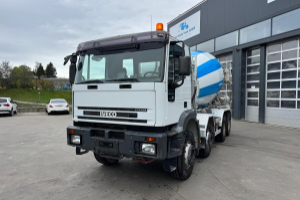 lastwagen_-_440_cursor_8x4_liebherr_-_iveco_254914.jpg