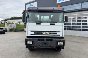 lastwagen_-_440_cursor_8x4_liebherr_-_iveco_254915.jpg