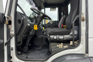 lastwagen_-_440_cursor_8x4_liebherr_-_iveco_254926.jpg