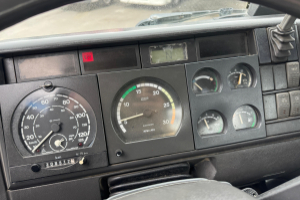 lastwagen_-_440_cursor_8x4_liebherr_-_iveco_254931.jpg