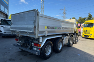 lastwagen_-_500_8x4_kipper_bordmatik_-_iveco_256897.jpg
