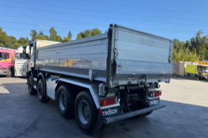 lastwagen_-_500_8x4_kipper_bordmatik_-_iveco_256899.jpg