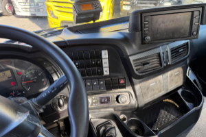 lastwagen_-_500_8x4_kipper_bordmatik_-_iveco_256905.jpg
