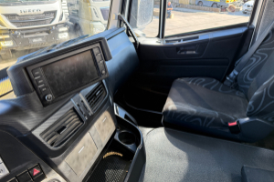 lastwagen_-_500_8x4_kipper_bordmatik_-_iveco_256906.jpg