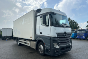 lastwagen_-_actros_1842_4x2_kuehler_gas__-_mercedes_188896.jpg