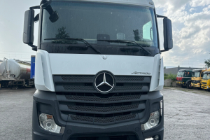 lastwagen_-_actros_1842_4x2_kuehler_gas__-_mercedes_188898.jpg