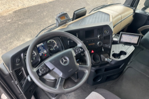 lastwagen_-_actros_1842_4x2_kuehler_gas__-_mercedes_188899.jpg