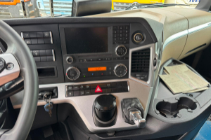 lastwagen_-_actros_1846_thermoking_ut1200_-_mercedes_299990.jpg