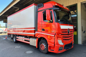 lastwagen_-_actros_1848_-_mercedes_238741.jpg