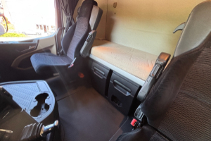 lastwagen_-_actros_1848_-_mercedes_238745.jpg