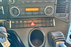 lastwagen_-_actros_1848_-_mercedes_238753.jpg