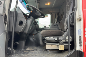 lastwagen_-_actros_2050_v8_4x4_-_mercedes_308483.jpg