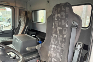 lastwagen_-_actros_2050_v8_4x4_-_mercedes_308484.jpg