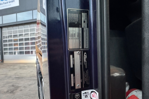 lastwagen_-_actros_2541_6x2_21_000l_2_kammern_-_mercedes_308652.jpg